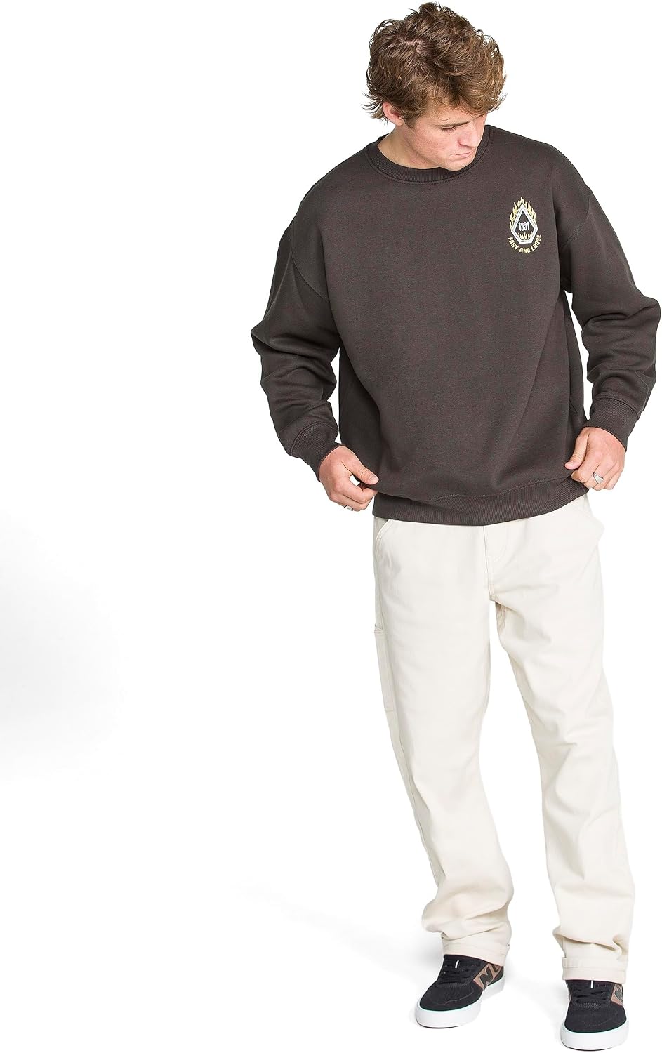 Volcom mens Roundabout Crew Fleece Sweatshirt – Soft Midweight Pullover Ribbed Cuffs Stealth