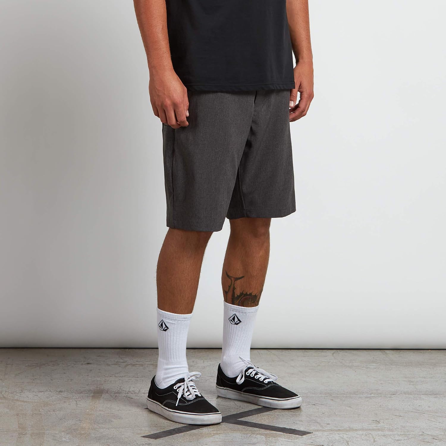 Volcom Men's Kerosene 21" Hybrid Chino Shorts Quick-Dry Stretch Fabric Charcoal Heather