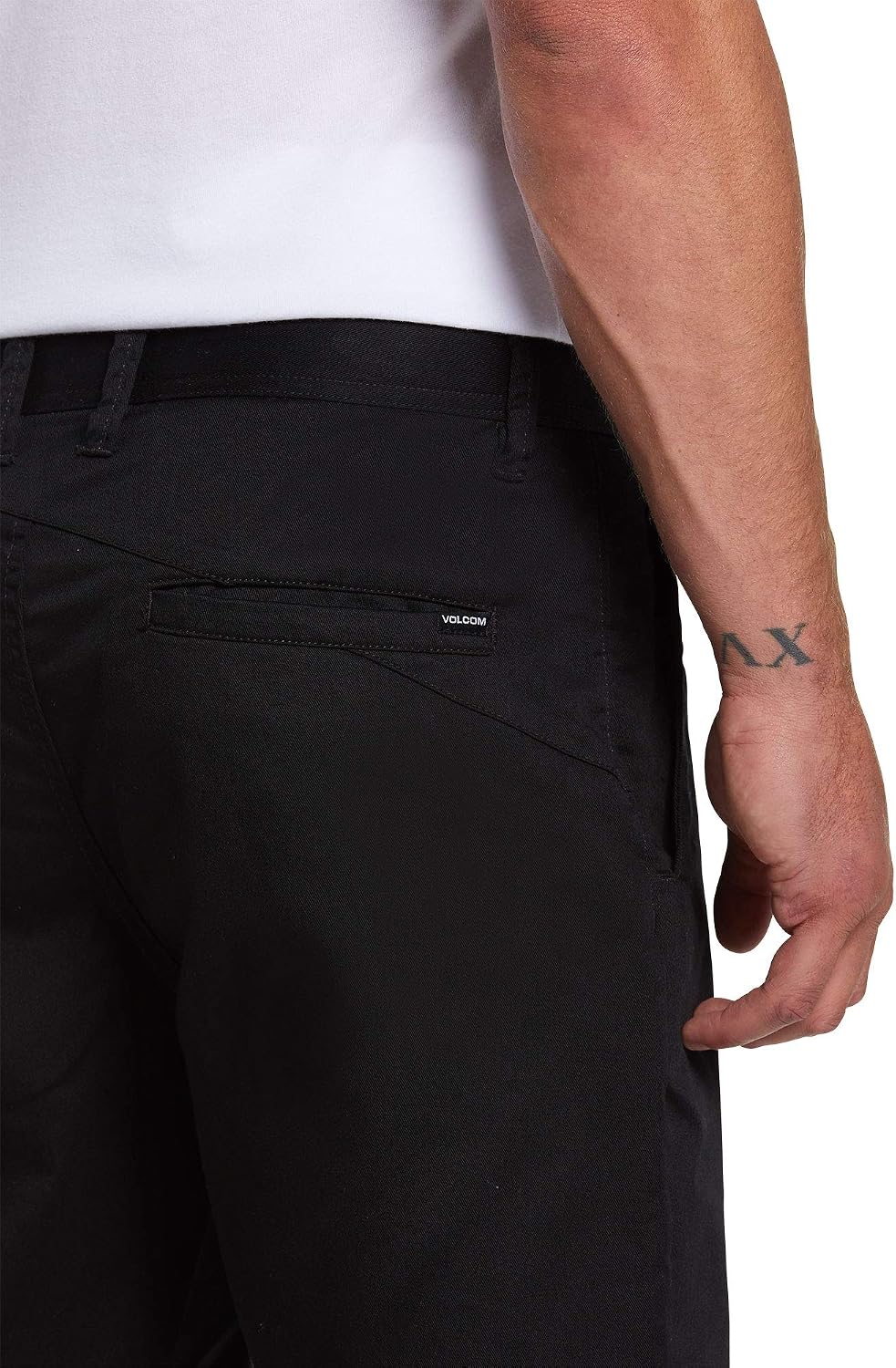 Volcom Men's Modern Fit 21" Chino Short initial