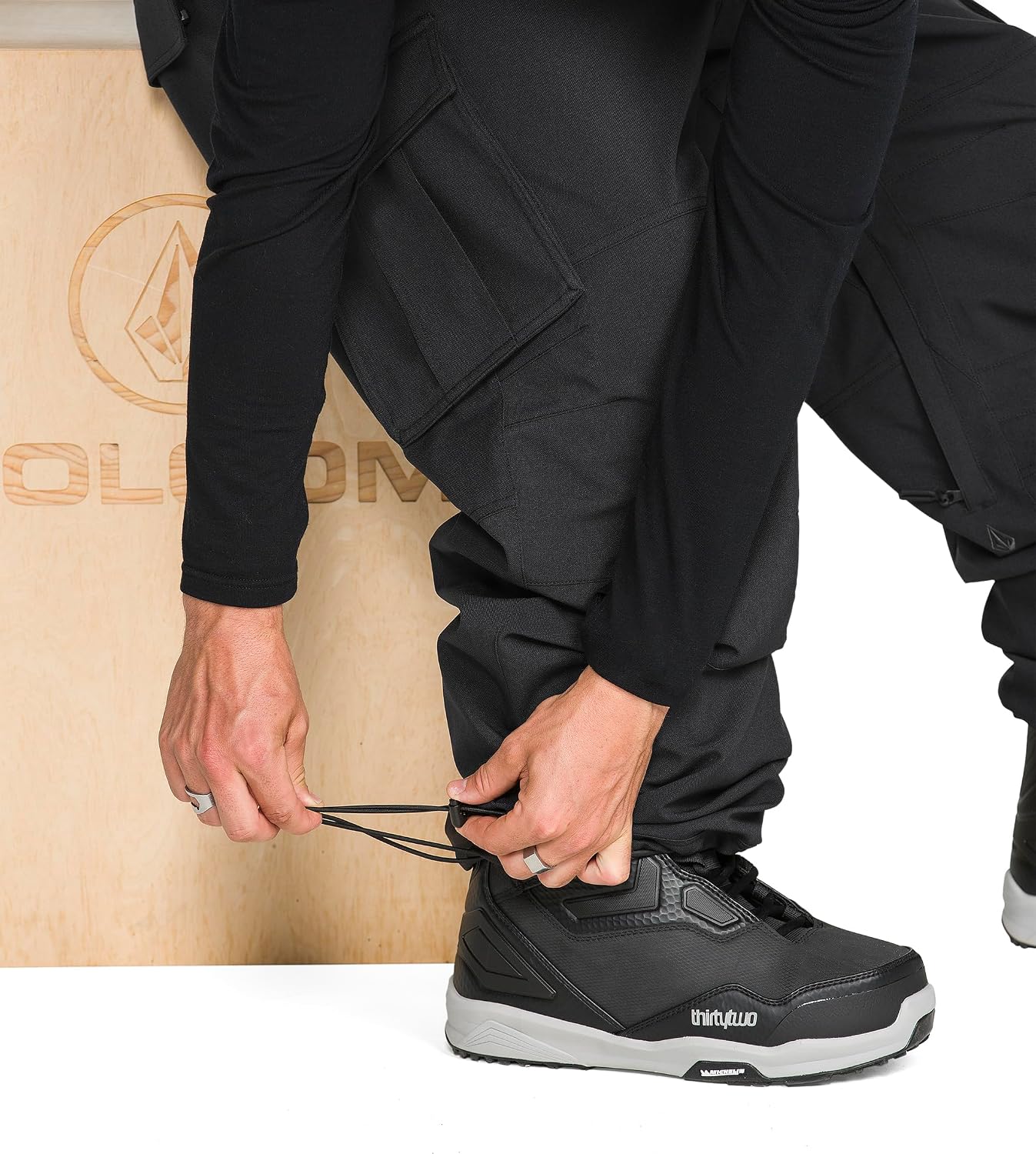 Volcom Men's Nwrk Baggy Snowboard Pant – 10k Waterproof Breathable 2-layer Black