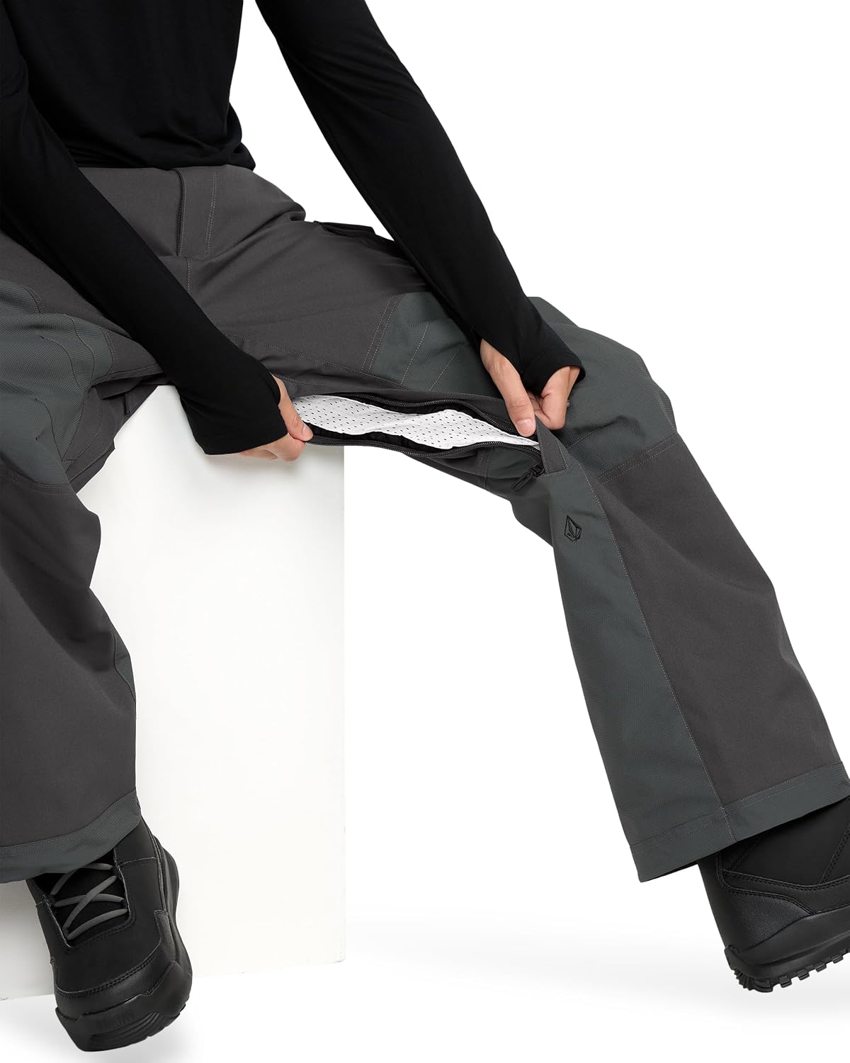 Volcom Men's Nwrk Baggy Snowboard Pant – 10k Waterproof Breathable 2-layer Dark Grey