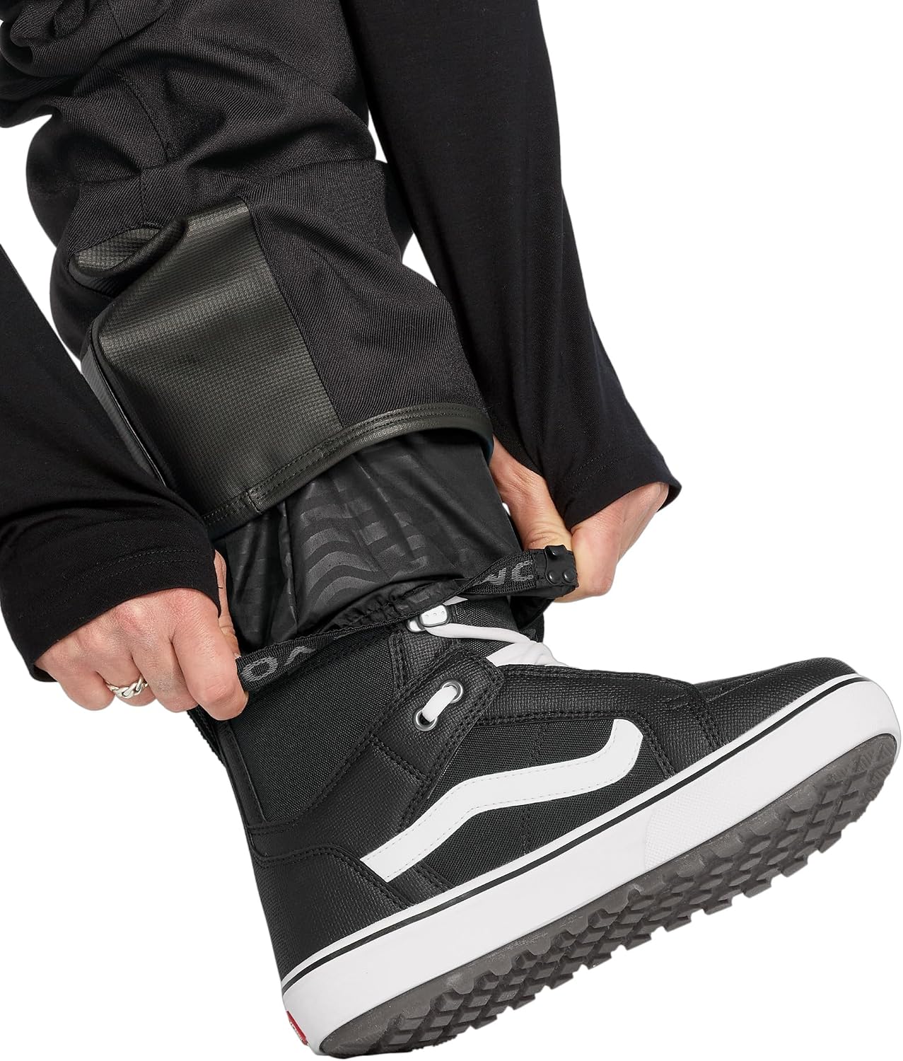 Volcom Men's Articulated Snow Pant, 15k Waterproof Ski Snowboard Pants, Sealed Seams Black S5