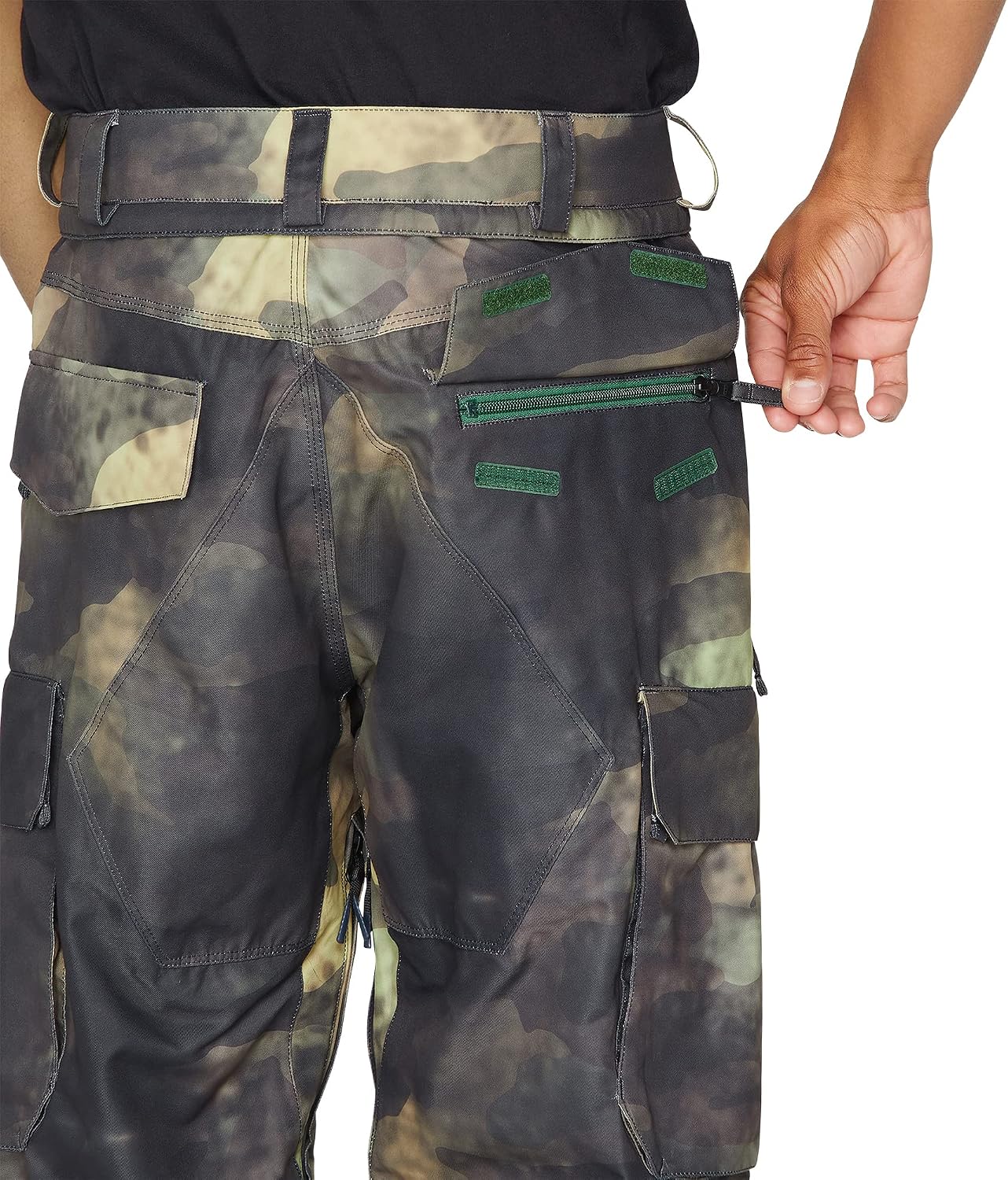 Volcom Men's V.CO Hunter Cargo Snowboard Pants Camouflage S3